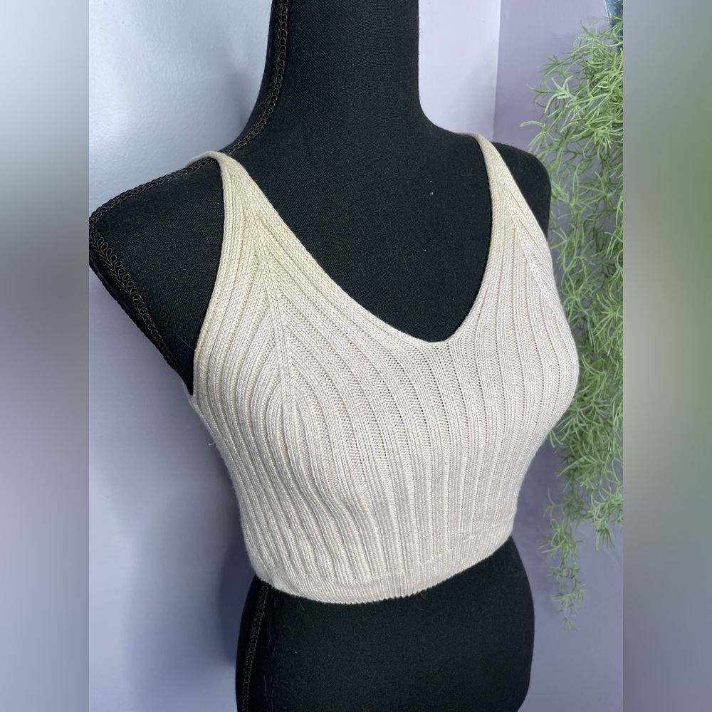 Cream Ribbed Knit Crop Top - Picture 3 of 7